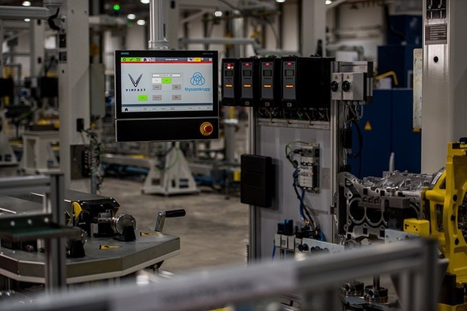 Hệ thống quản lý nhà máy thông minh tại xưởng động cơ (Nguồn: VinFast)