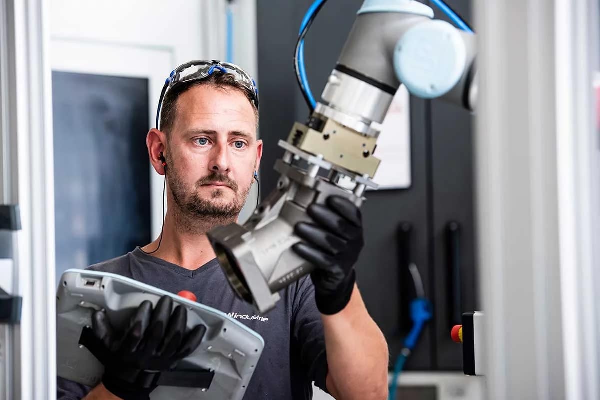 Cobots keep your production operations flexible